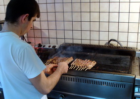 souvlakia, kypseli