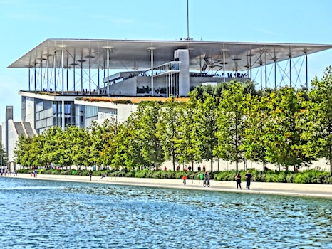 Stavros Niarchos Center